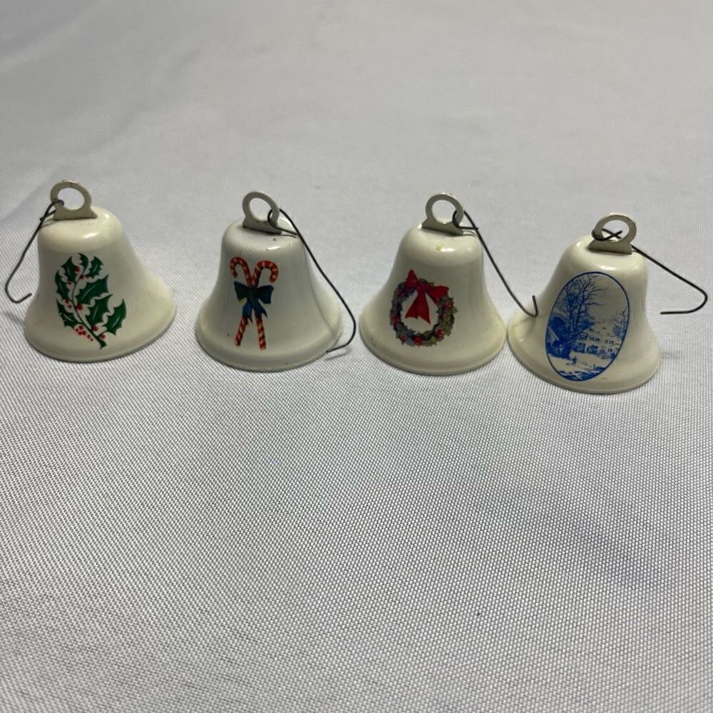 BELVIN BROS UNBREAKABLE BELL 1 3/4”TALL CHRISTMAS ORNAMENTS LOT OF 4